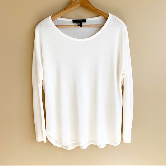 Forever 21 Sweaters - FOREVER 21 Cream Lightweight Sweater Long Sleeve M